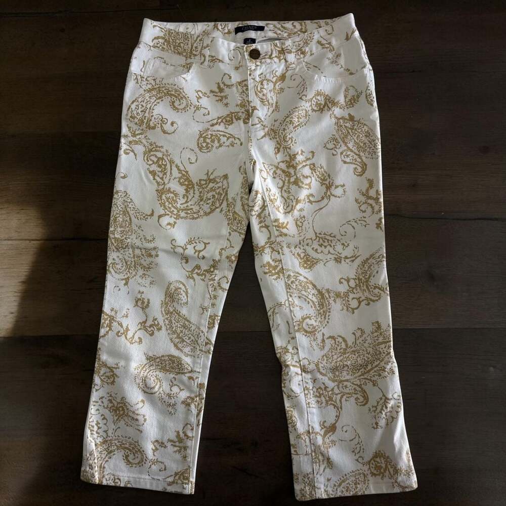 Chaps Cream Capri Pants with Gold Paisley Print